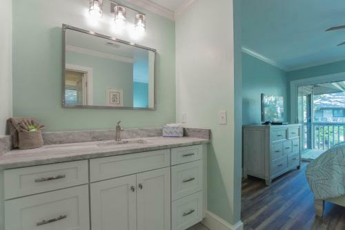 4170 Night Heron Cottage