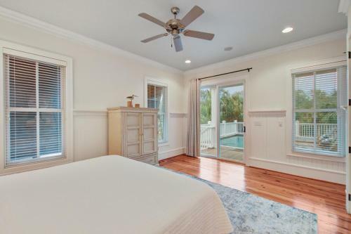 1 Palm Court