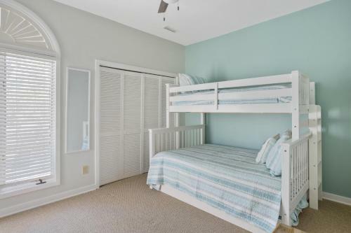4504 Parkside Villa
