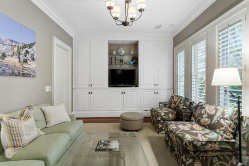 14 Royal Beach Drive