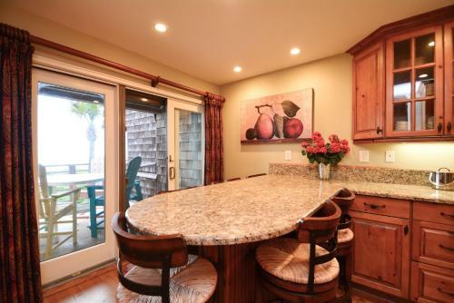 4320 Windswept Villa