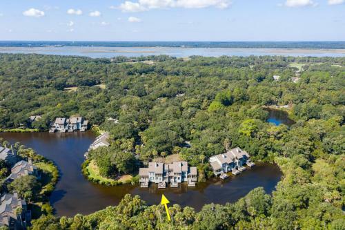 4586 Parkside Villa