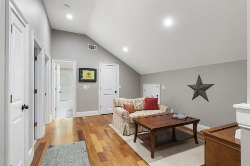 14 Angler Hall