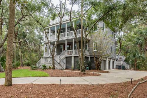 63 Persimmon Court