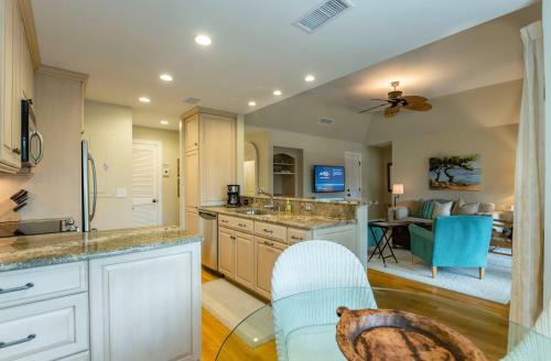 4832 Turtle Cove Villa