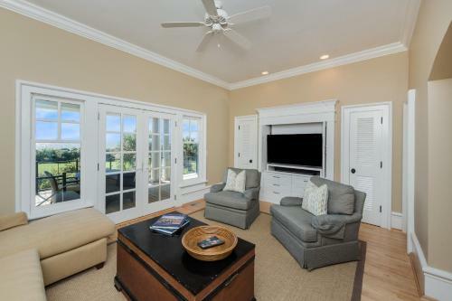 40 Atlantic Beach Court