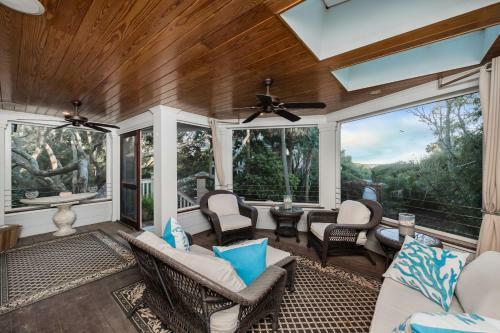 24 Surfsong Road