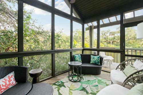 4587 Parkside Villa