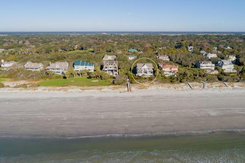 100 Surfsong Road