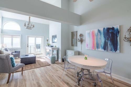4436 Windswept Villa