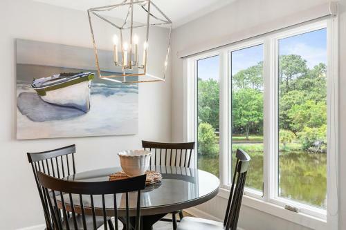4676 Tennis Club Villa