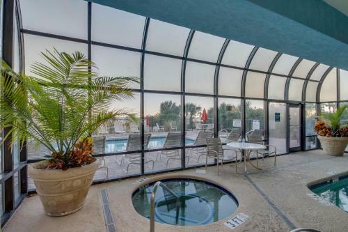 Aparthotel Location!!! Oceanfront Condo At Meridian Plaza