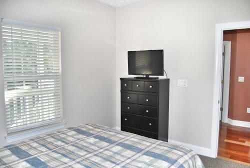 Apartamento 6000 Windsor Green Way 301 Condo