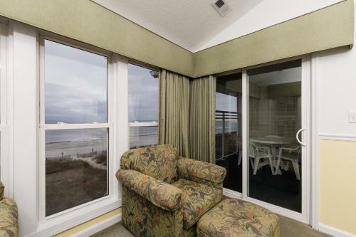 Hotel A Place At The Beach By Capital Vacations