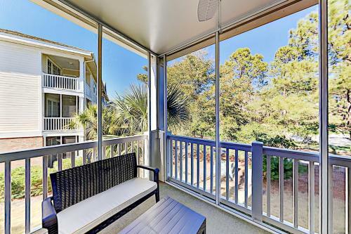 Apartamento Arbor Trace Getaway - Golf Course Views & Pool Condo