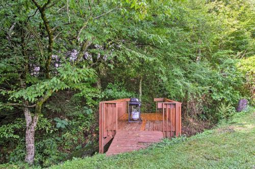 Cosby Cabin With 2 Porches, Deck And Game Room!