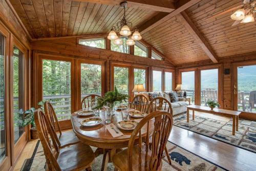 Above The Clouds Ii, 4 Bedrooms, Sleeps 11, View, Pet Friendly, Pool, Golf