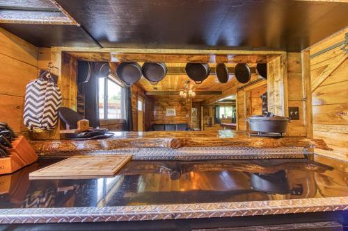 1 Bed 2 Bath Vacation Home In Kodak