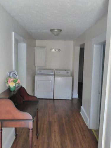 Ben Hur Small 1b. East Knoxville