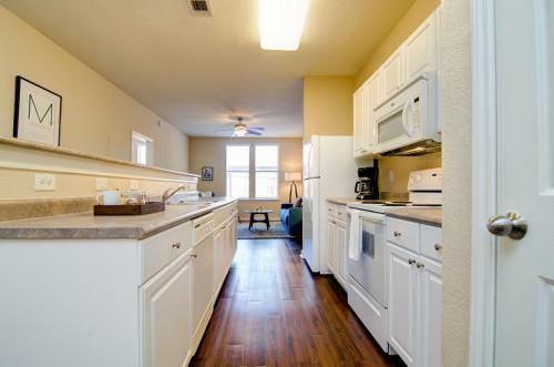 Apartamento Loft Style 1.5 Bedroom Walk 2 Downtown! Sleeps 6!