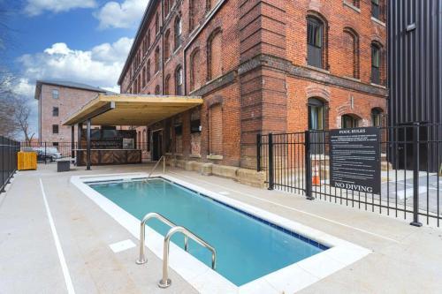 Tobacco 302
