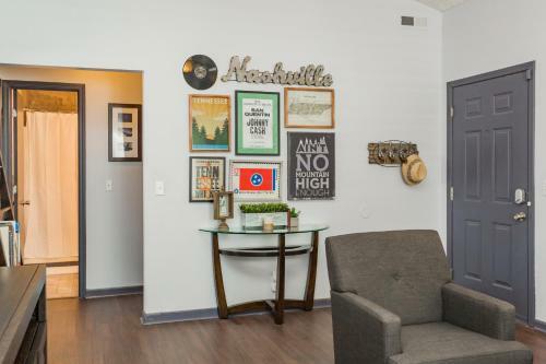 Fun Buena Vista Heights Home Close To Downtown
