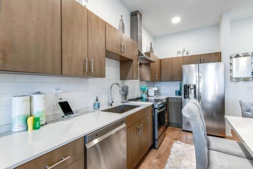 Apartamento Illume - Stylish Suite For 6 - Heated Pool Condo