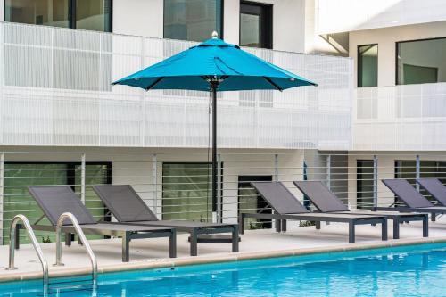 Apartamento Illume - Stylish Suite For 6 - Heated Pool Condo