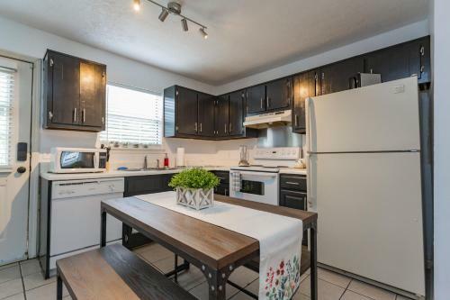 Cozy 2bd Nashville Home Close To Restaurants