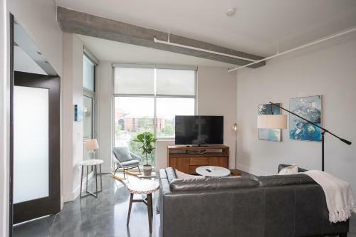 Sleek Furnished Modern Downtown Condo