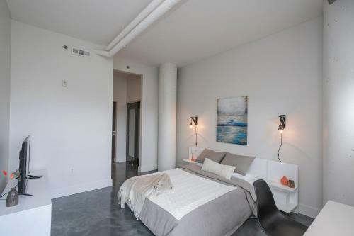 Sleek Furnished Modern Downtown Condo