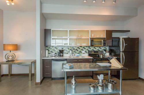 New! Modern And Spacious Nashville Corporate Condo