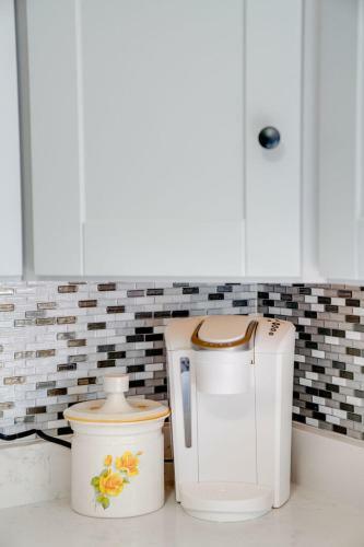 Boho Chic 2bd Walk To Shelby Park And Restaurants!