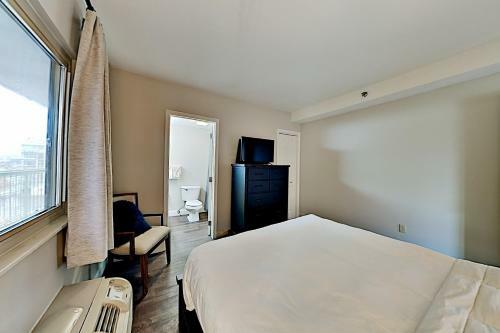 Apartamento Corner Unit With Pool & Superb River Views Condo