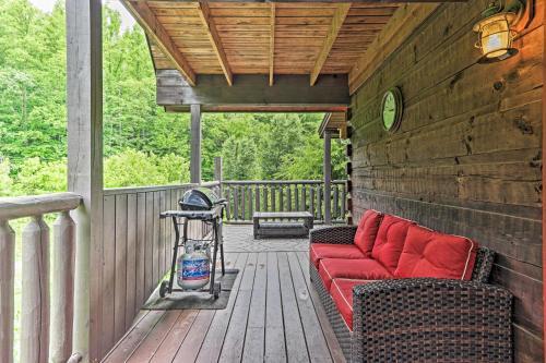 2,100 Sq Ft Mtn Retreat Hot Tub, Bbq And Deck!