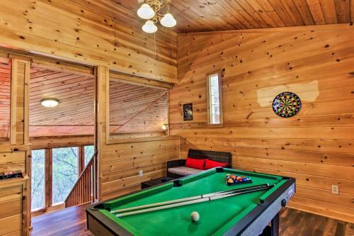 Secluded And Private Smoky Mtn-view Cabin With Fire Pit