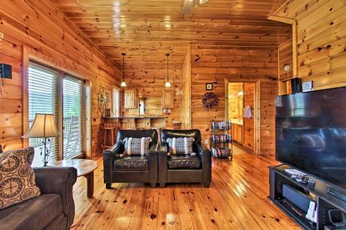 3,500-sq-ft Cabin - Sunrise And Mtn View And Pool Access