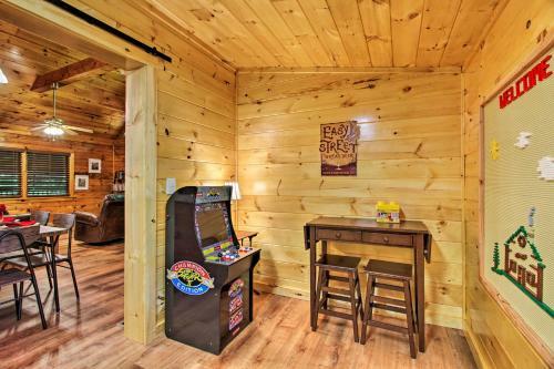 Explore Pigeon Forge Charming Cabin With Hot Tub!