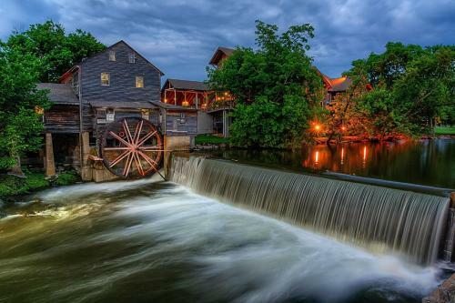 Hillbilly Hideout