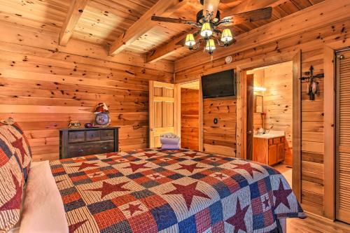 Family-friendly Cabin In Douglas Lake Community!