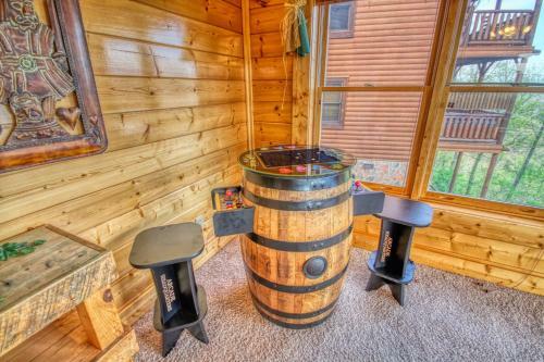 Tennessee Treasure #232 By Aunt Bug's Cabin Rentals