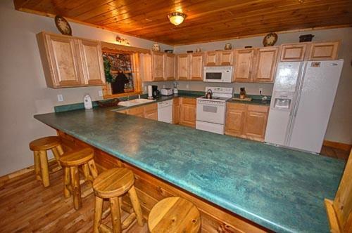 Bear Britches Lodge