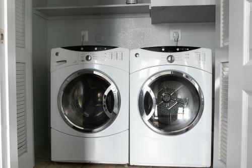 Apartamento Wanderjaunt - Luxe Downtown Austin Apts