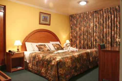Francis Puno Hotel