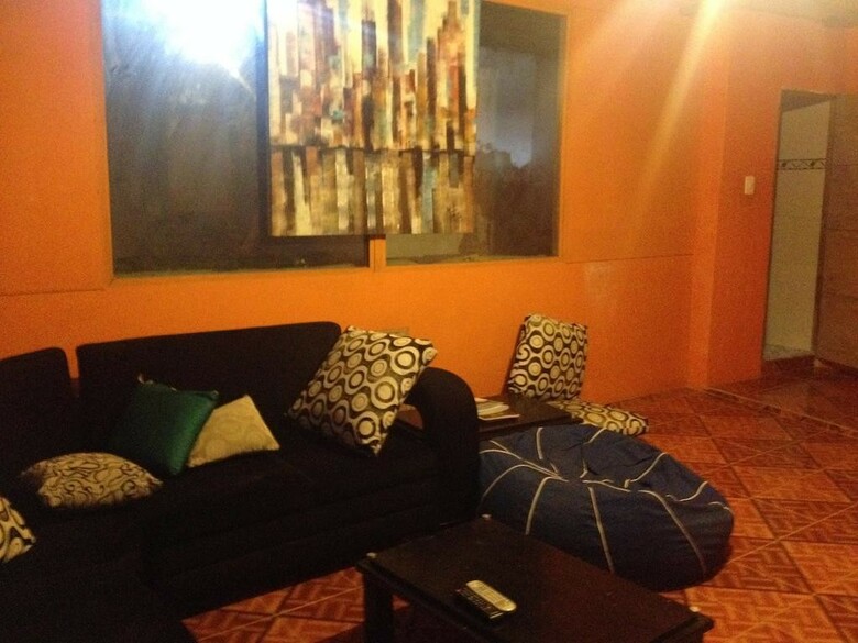 Hostal Mamallena