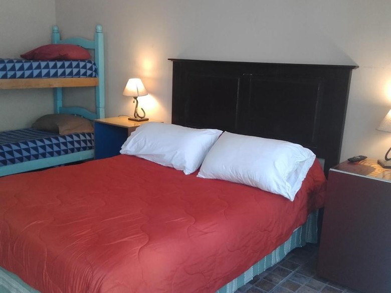 Hostal Chimbas Hostel