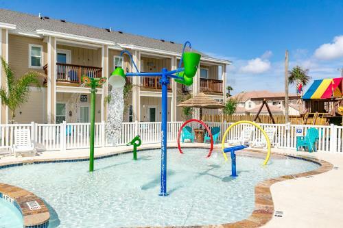 Village By The Beach B918k By Padre Escapes