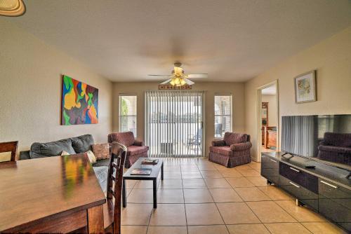 Apartamento Canalfront Condo With Dock Less Than 2 Mi To The Beach!