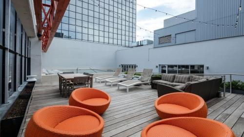 Apartamento Bold 2br 2ba With Sky Pool Cozysuites
