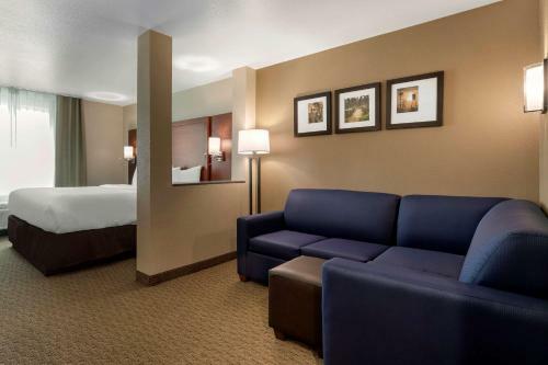 Hotel Comfort Inn & Suites
